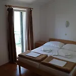 Pensión Pansion Knezovic Baška Voda
