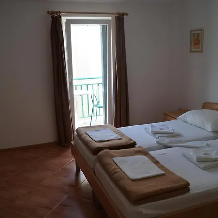 Pensión Pansion Knezovic 3*