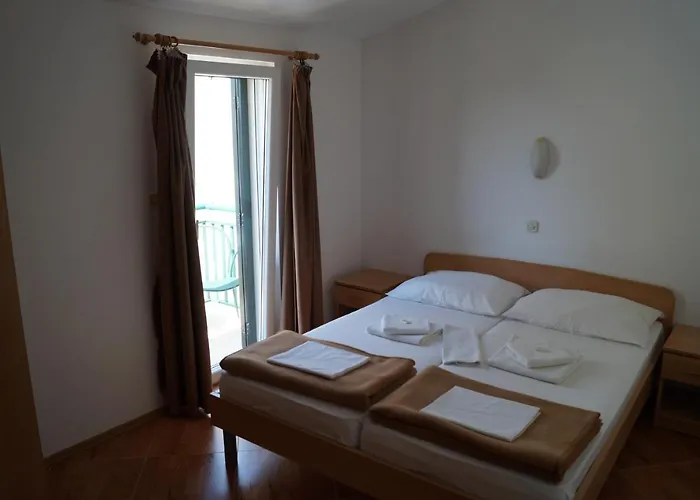 Pensión Pansion Knezovic Baška Voda